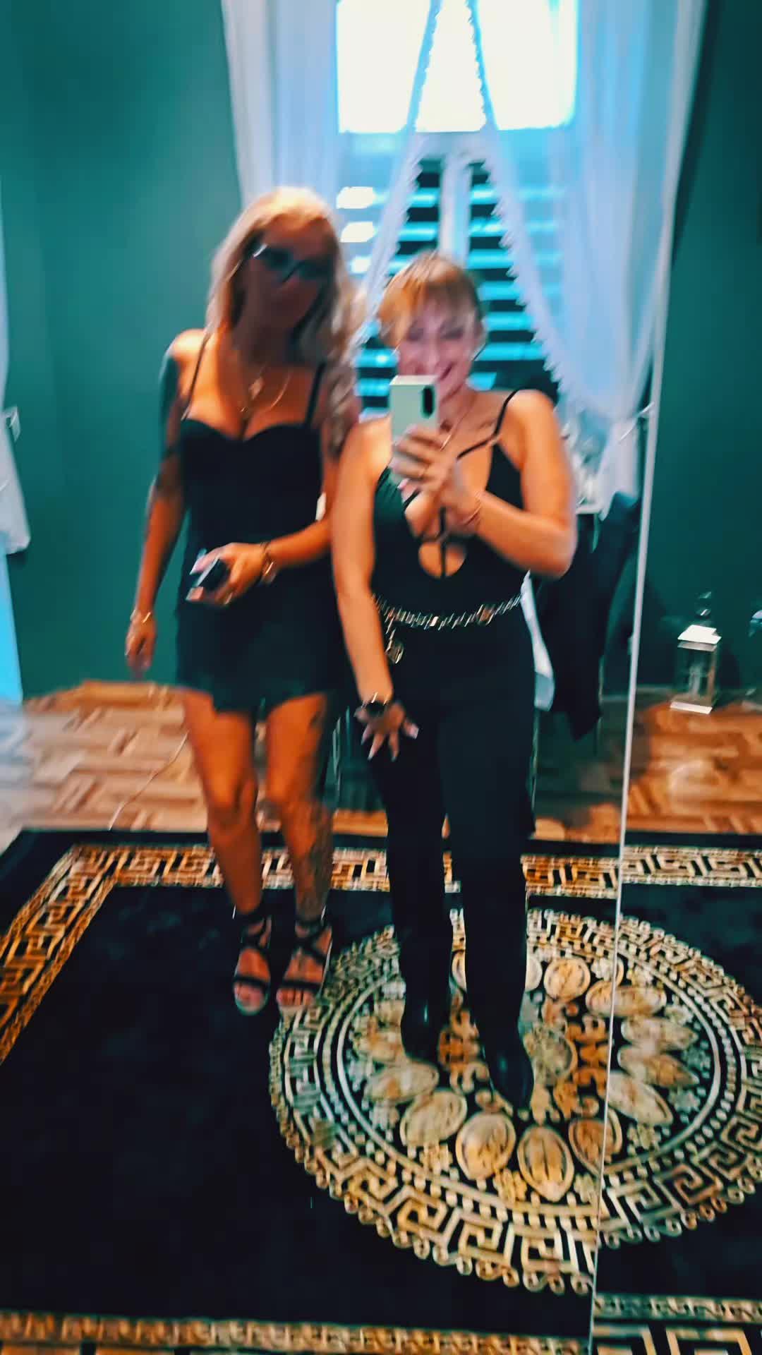 @kroliczekhop*