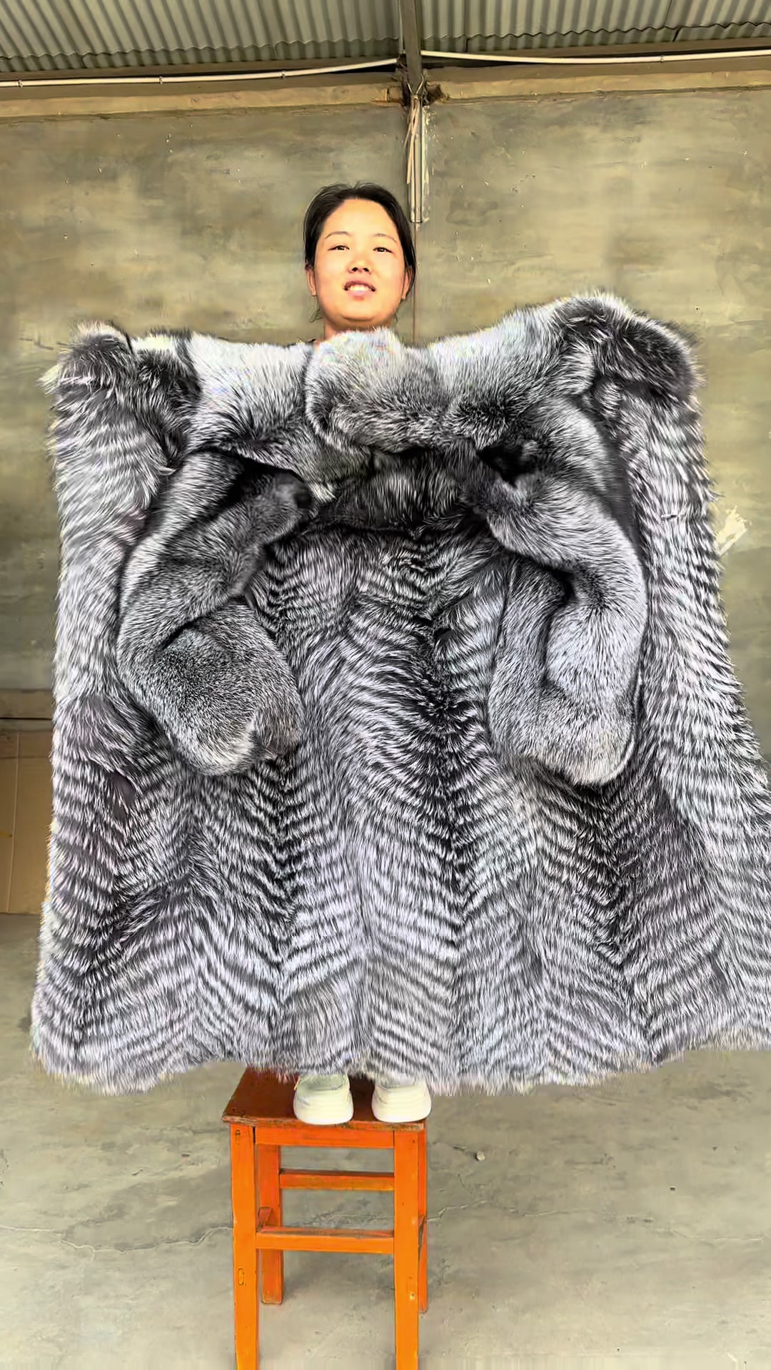 @(Md)fur clothing manufacturers