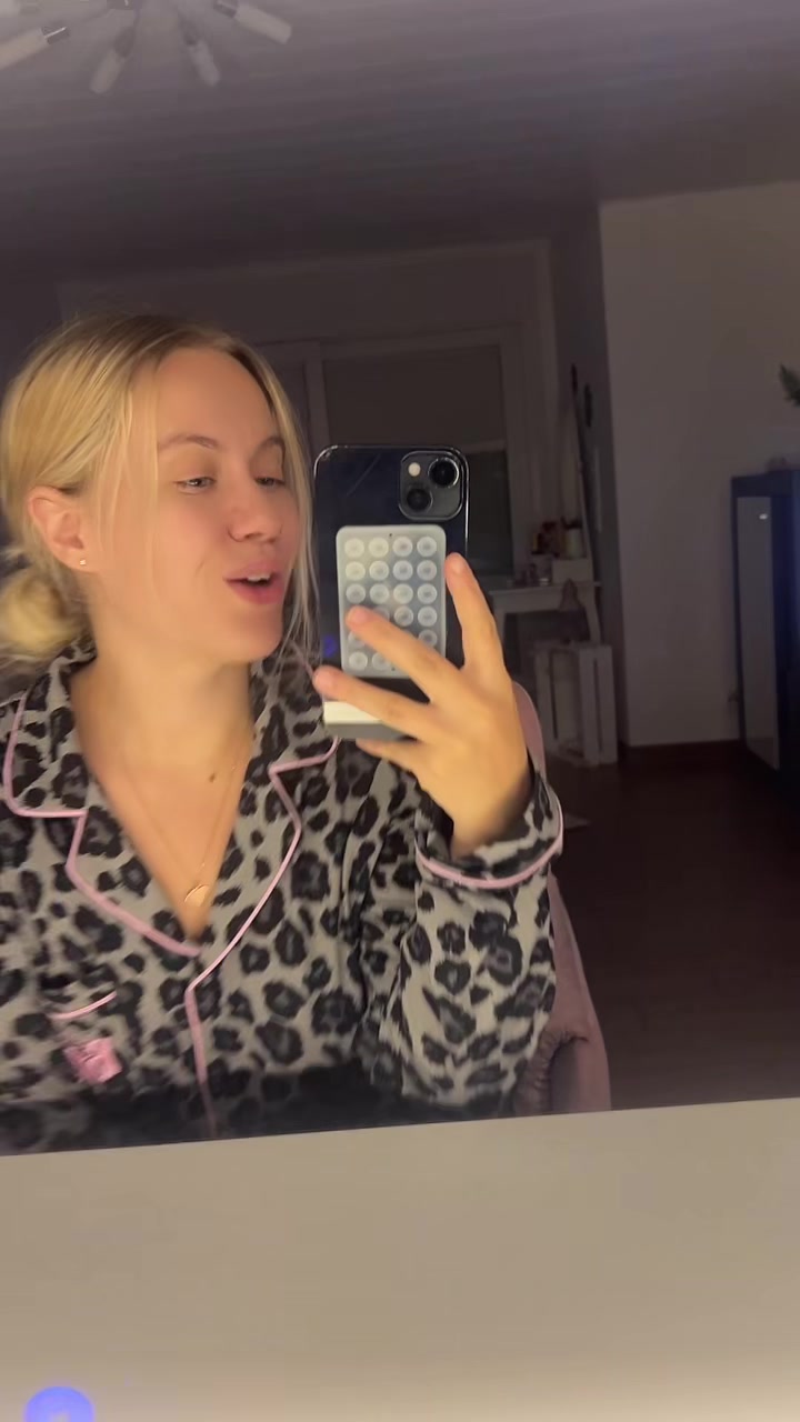 @whoiskxt