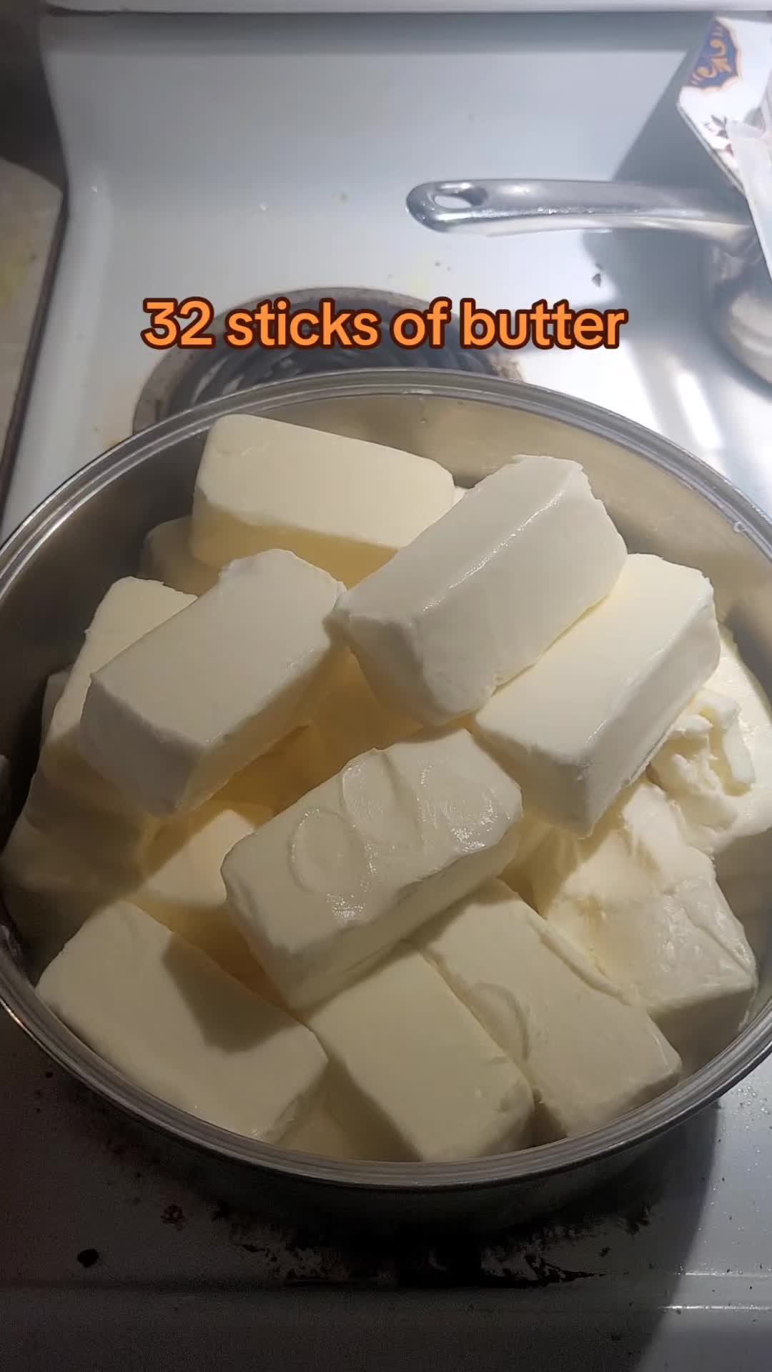 @legitimatelyluci