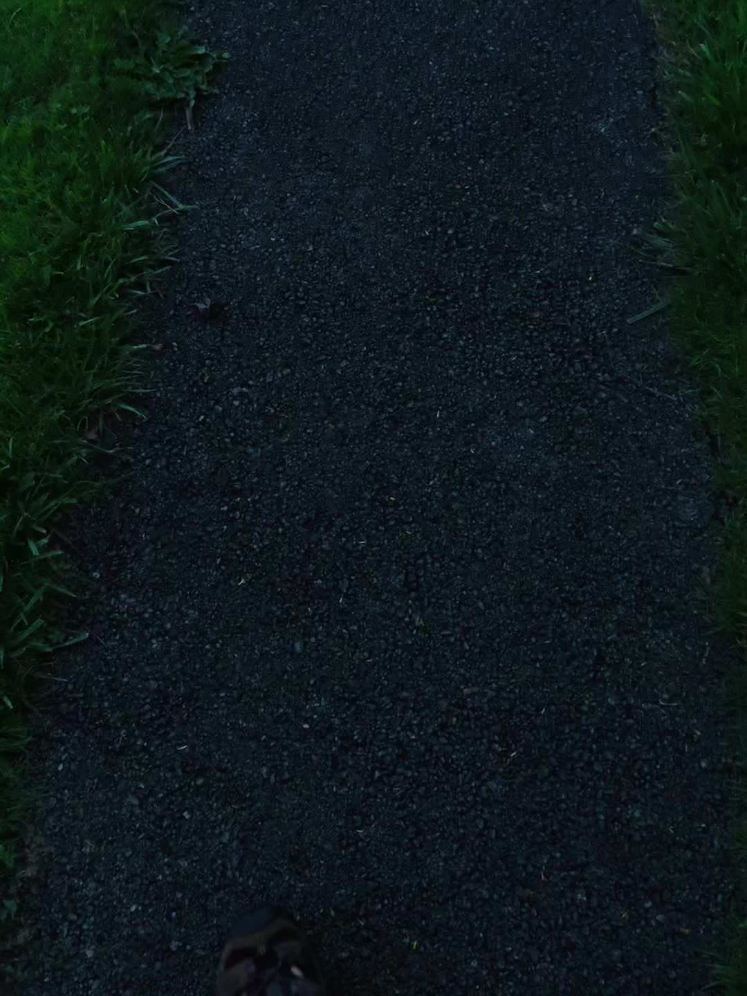 @️
