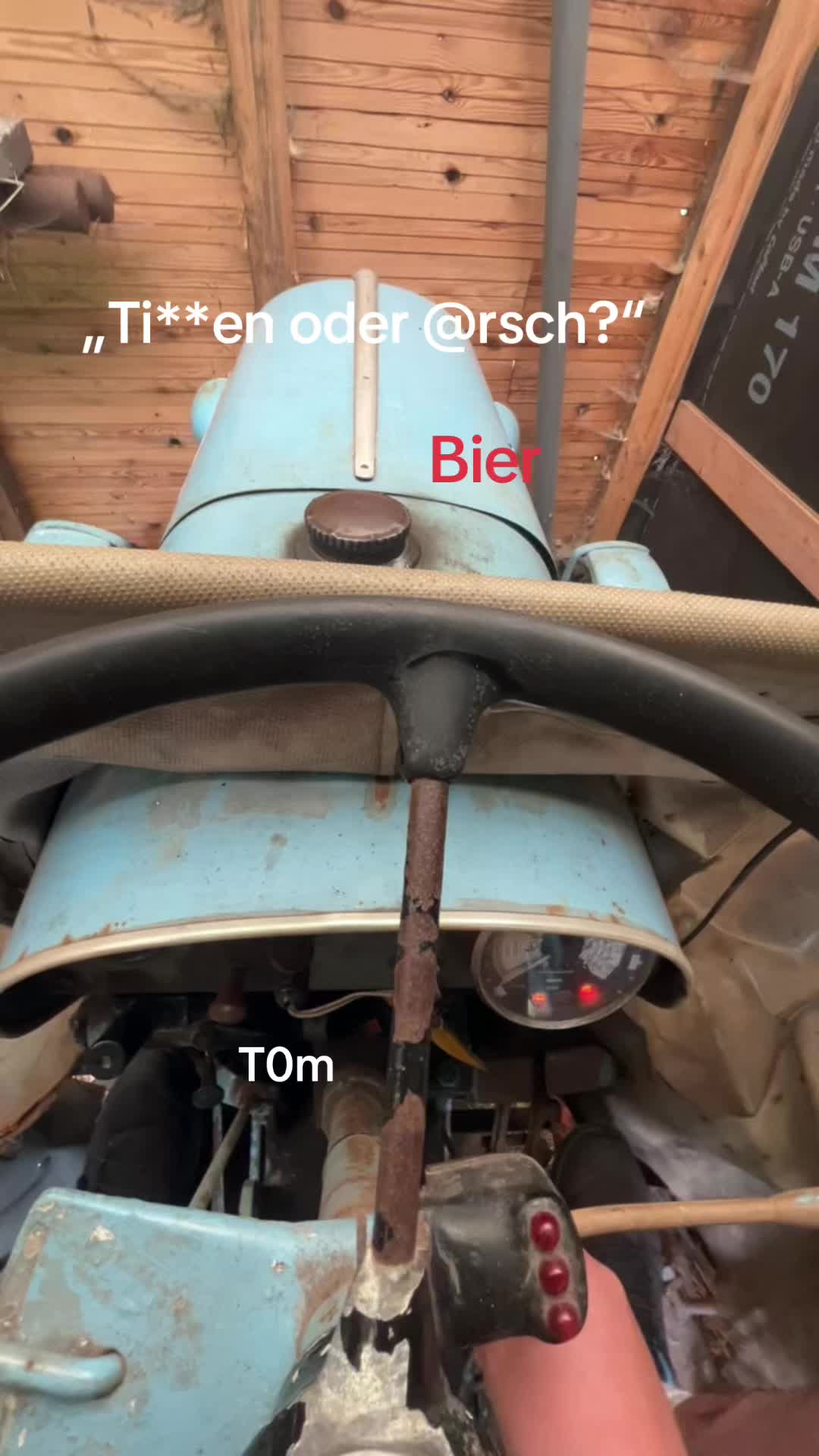 @t0m
