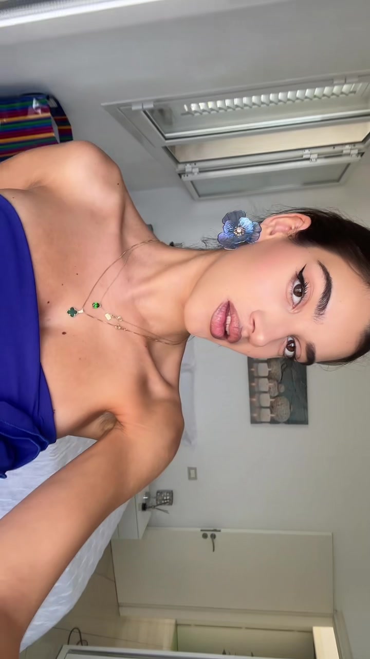 @𝒮amanta🇦🇱