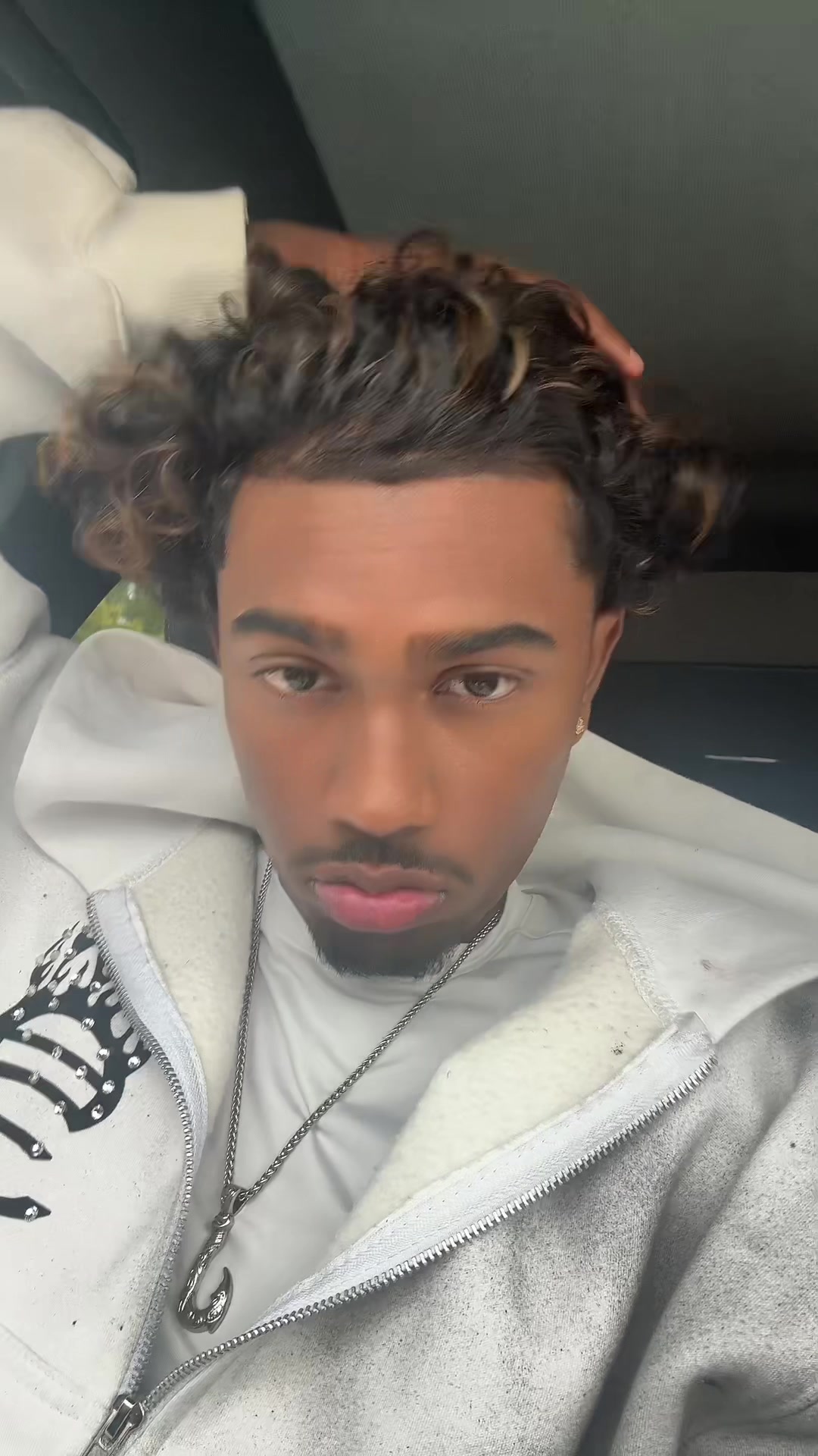 @iʞƨnɒ⑁ɟƎ