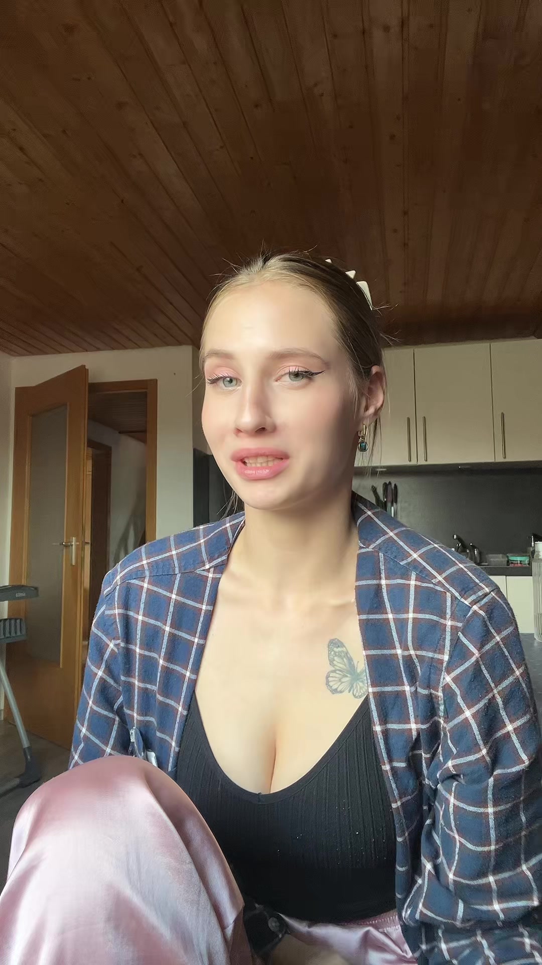 @МАТЬ