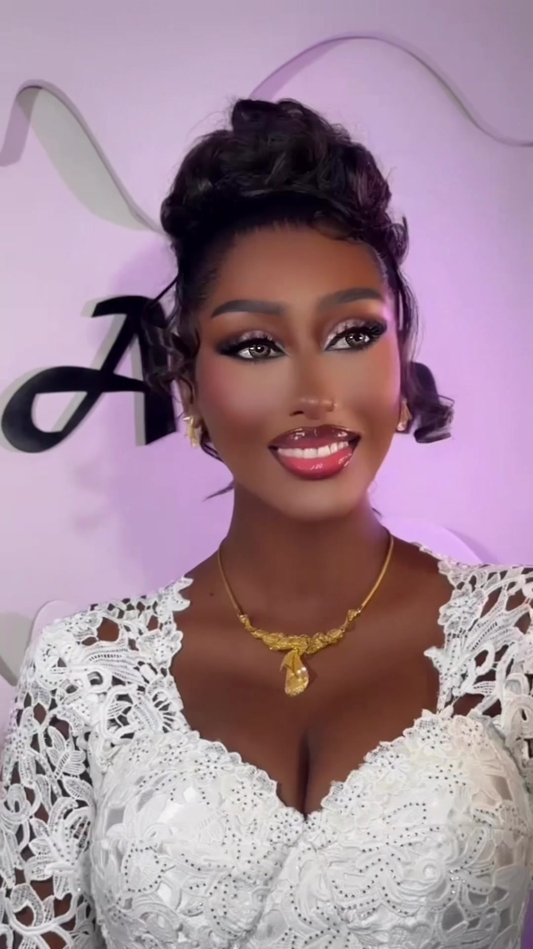 @Dija_and_Aisha