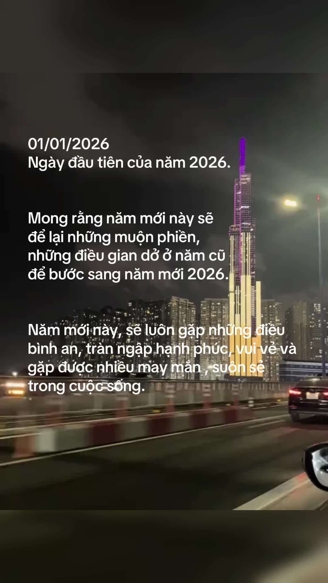 @Đinh tr&ecirc;n đường t&agrave;u.