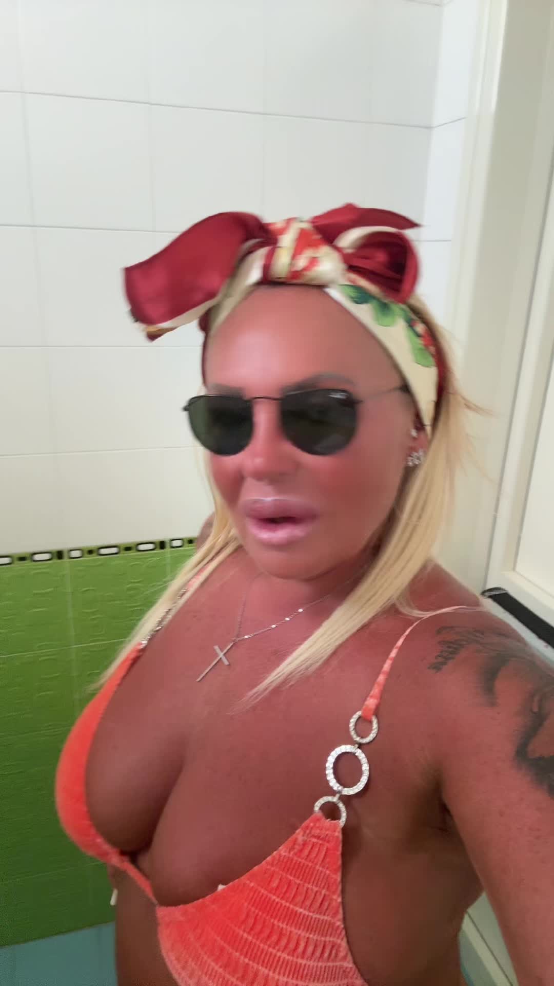 @Angela