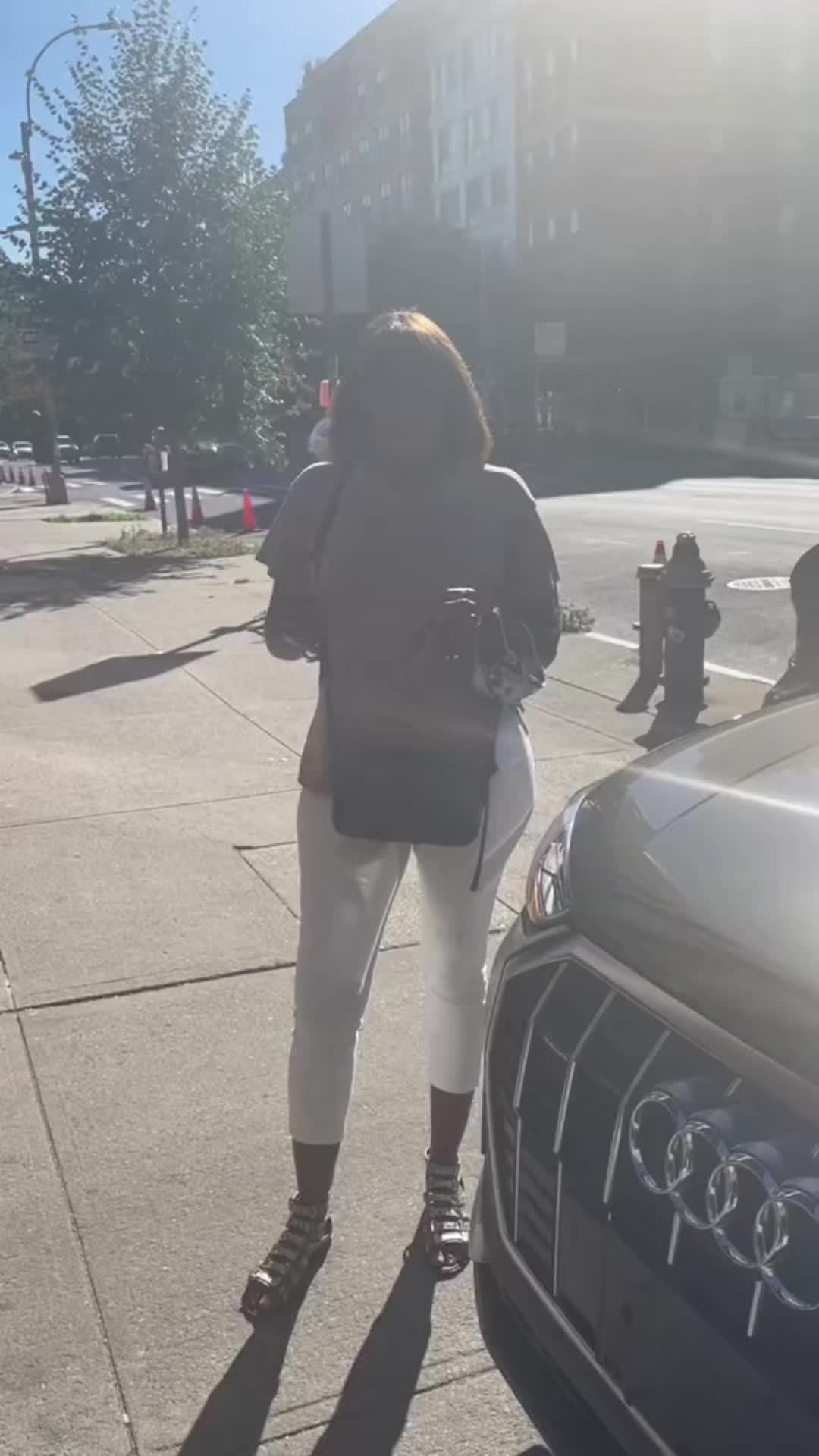 @MelanieMonay