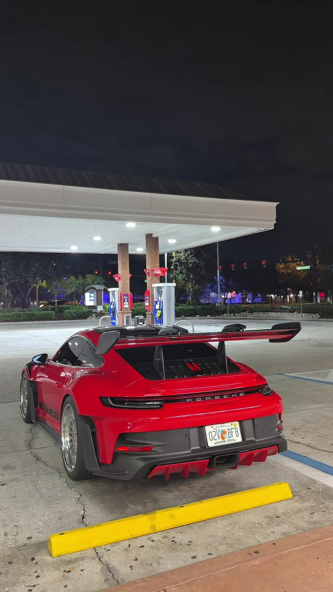 @supercarvicky