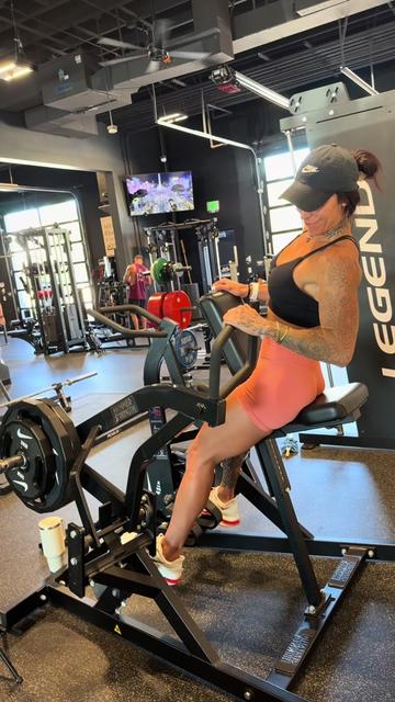 @Tatted Gym Mom