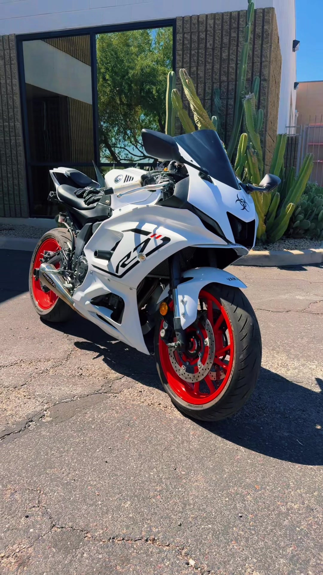 @Zay Jones