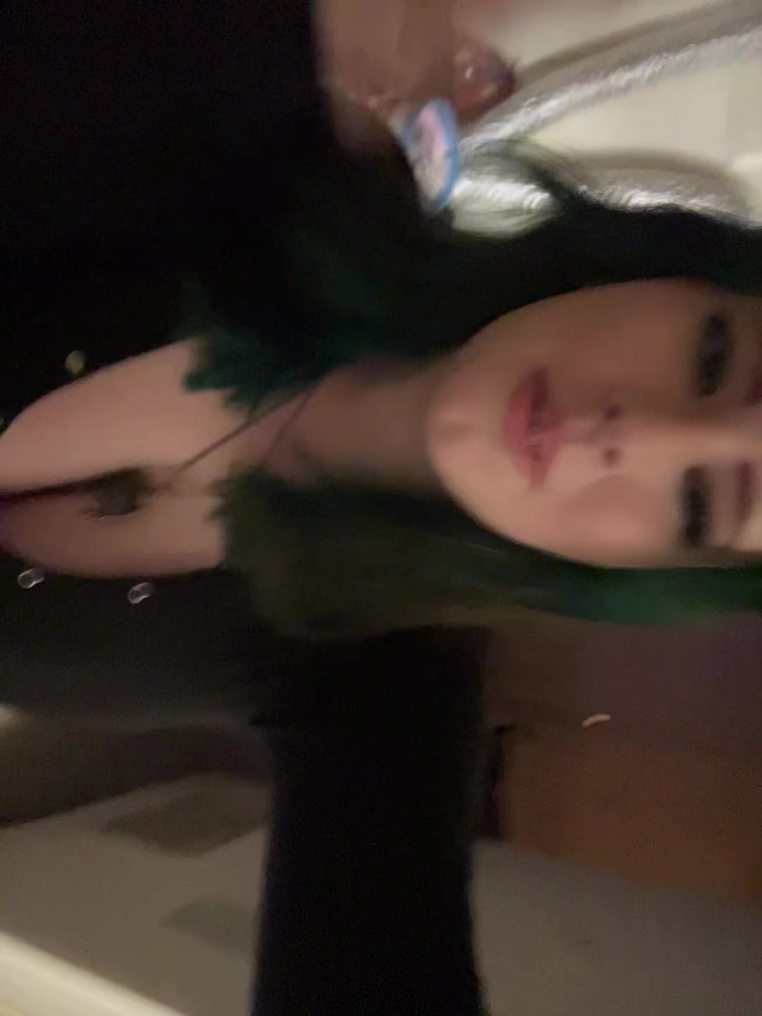 @Mꨄ︎