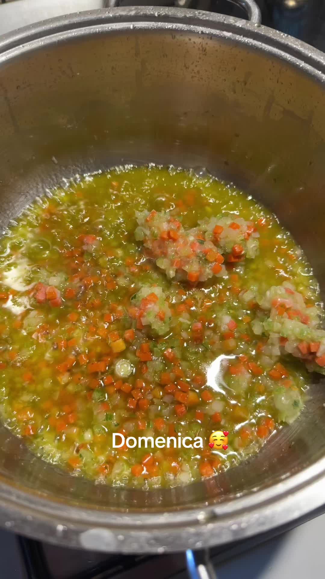 @𝓓𝓮𝓫𝓸𝓻𝓪𝓱 💫