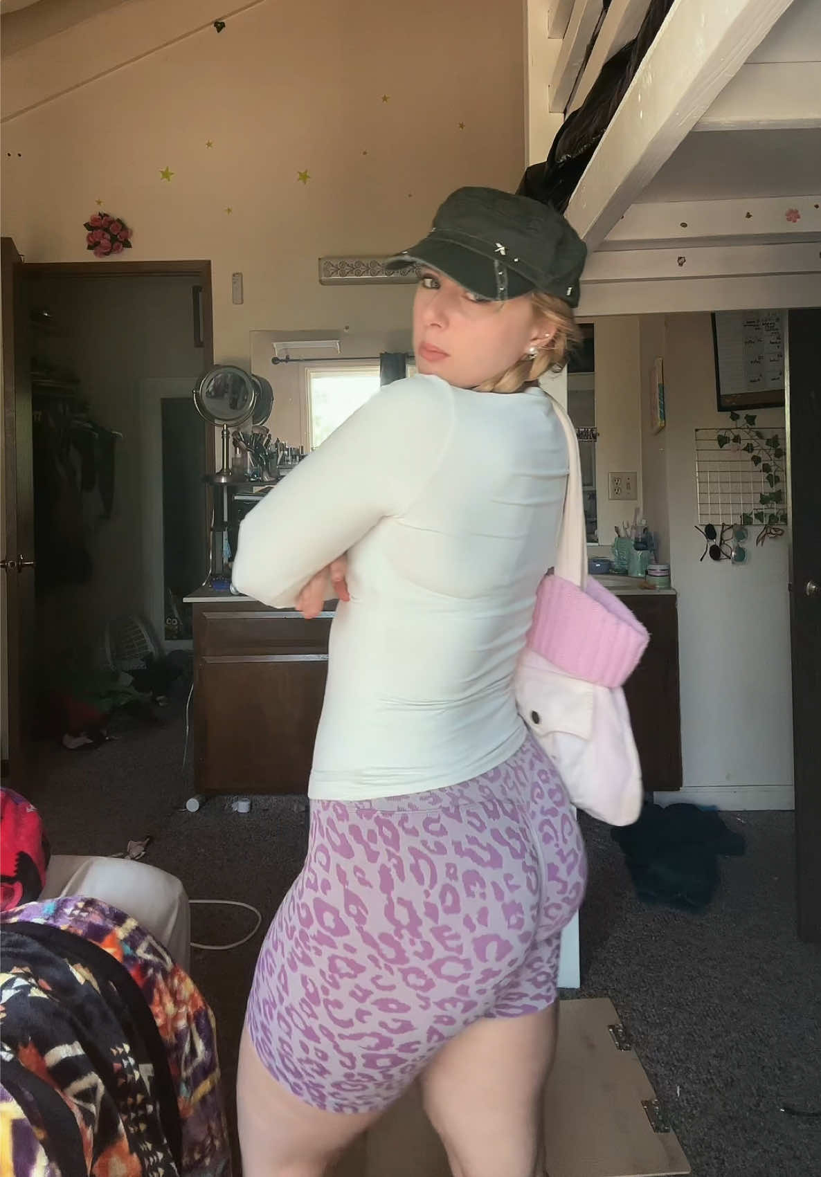 @Kr1ssee