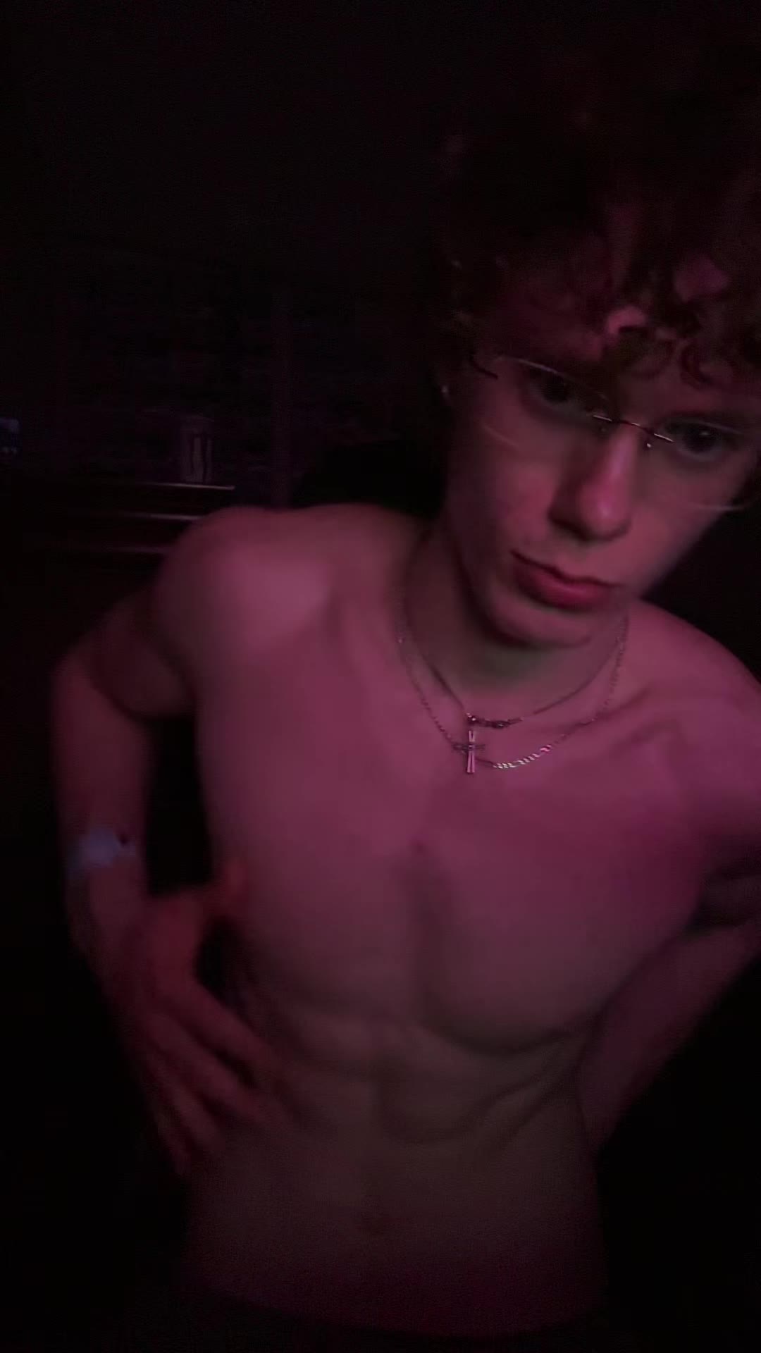 @𝔟𝔯𝔞𝔦𝔩𝔬𝔫