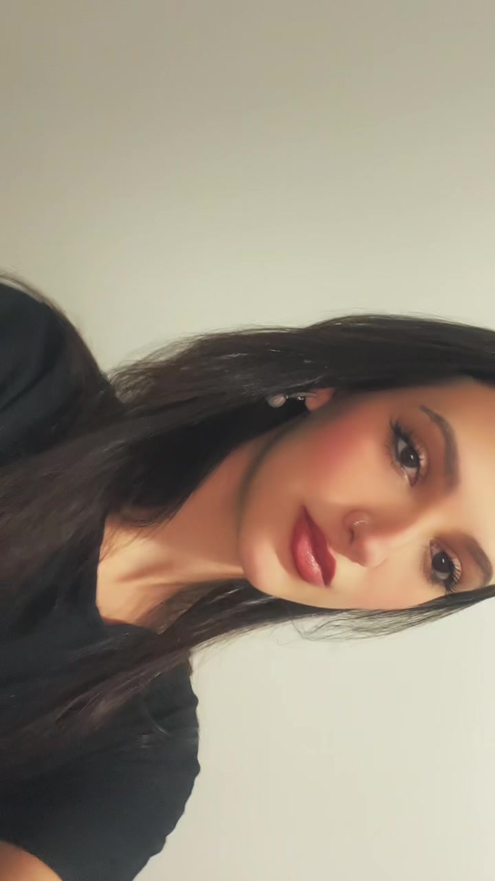 @brunaasimeoni