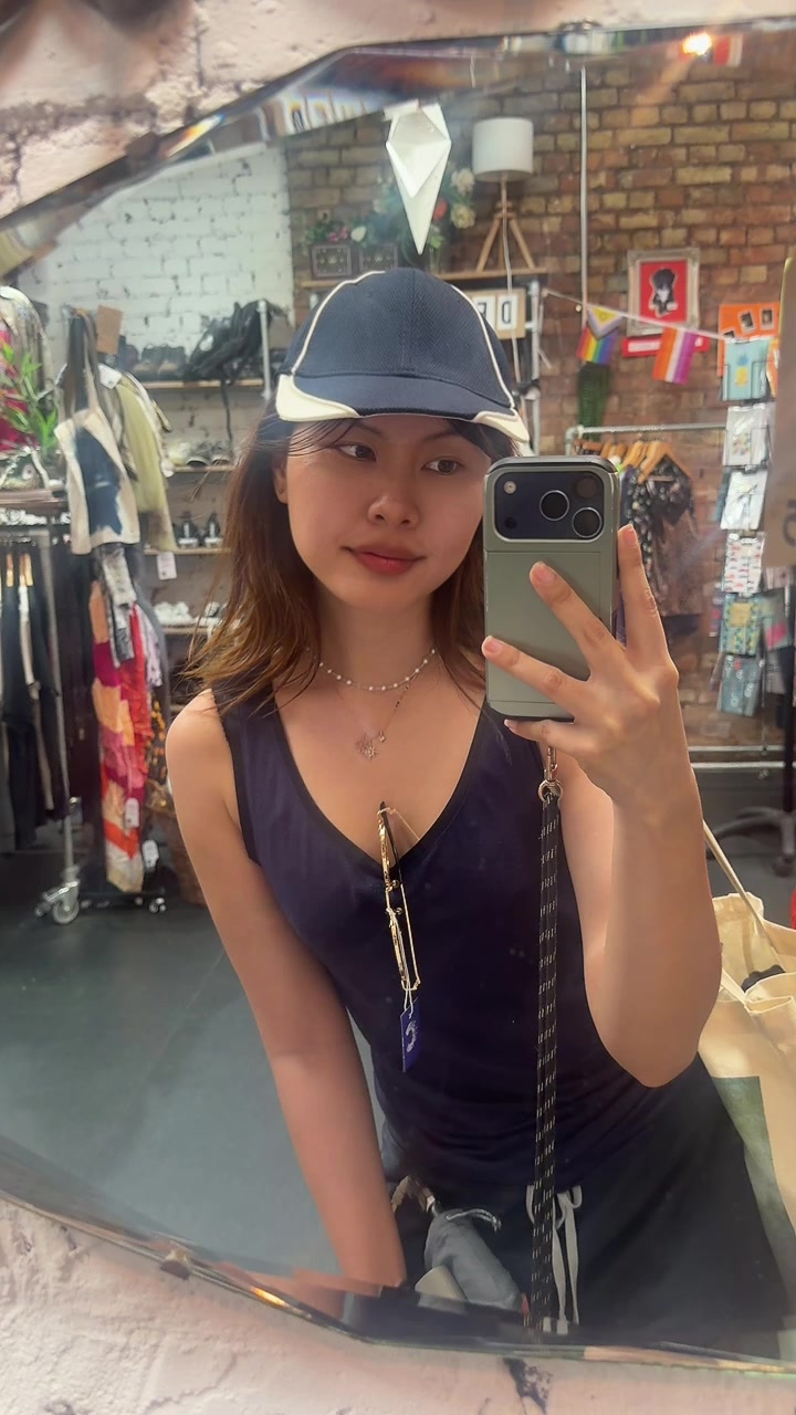 @twitch.tv/nekoxsama