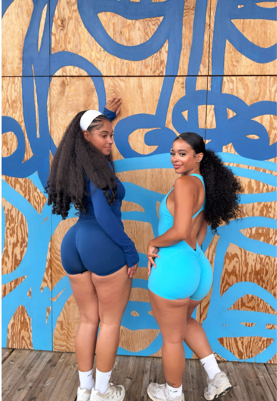 @Lee_