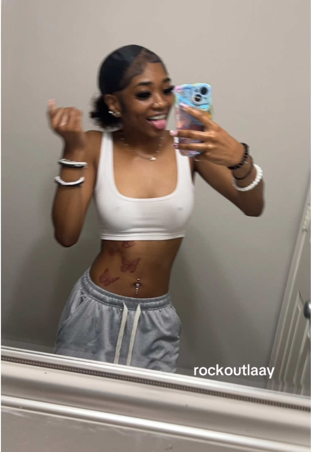 @rockoutlaay