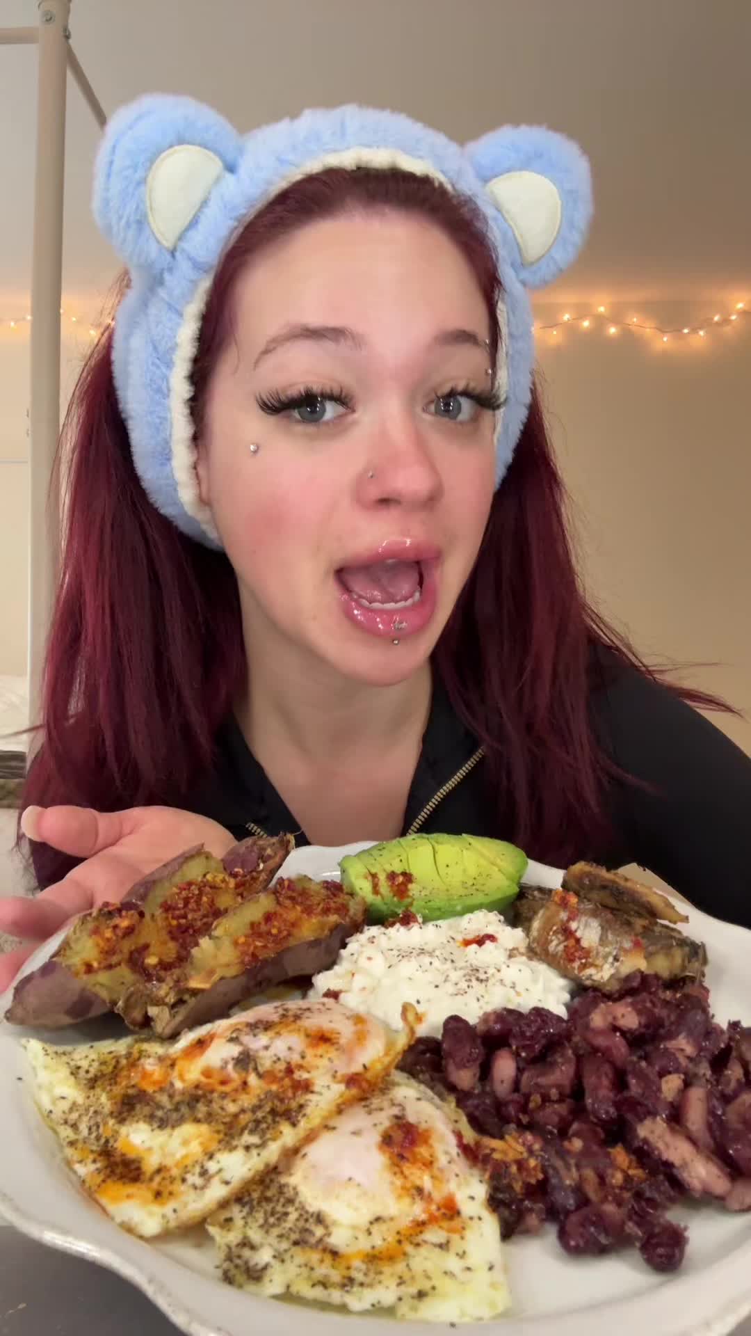 @Eatingwithahbaddie