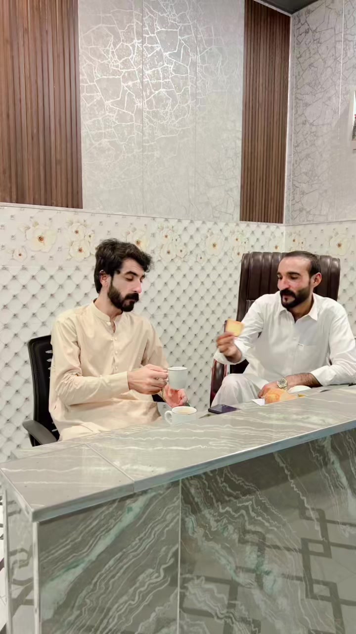 @چھوٹاخان باڈوان اورسیز
