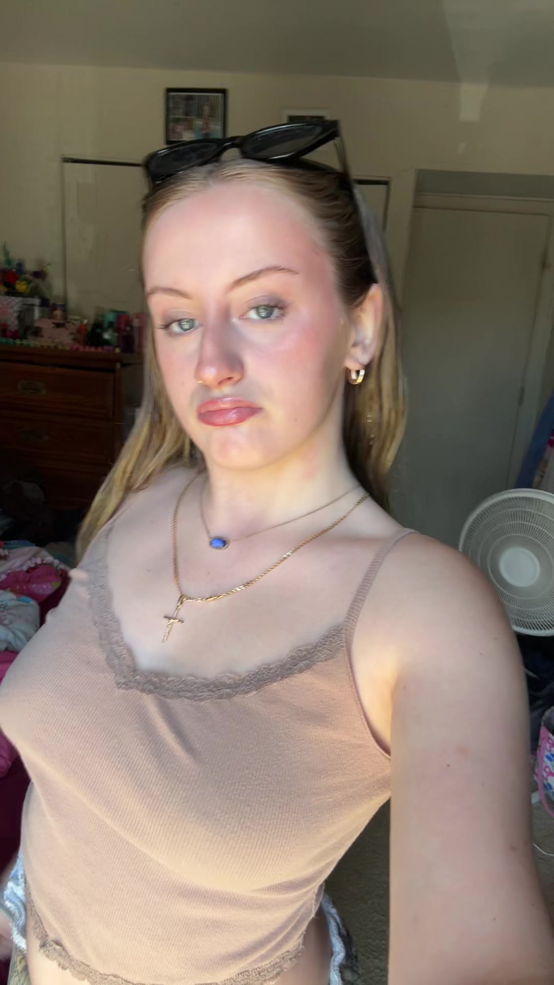 @Livi👩🏼&zwj;❤️&zwj;💋&zwj;👩🏼