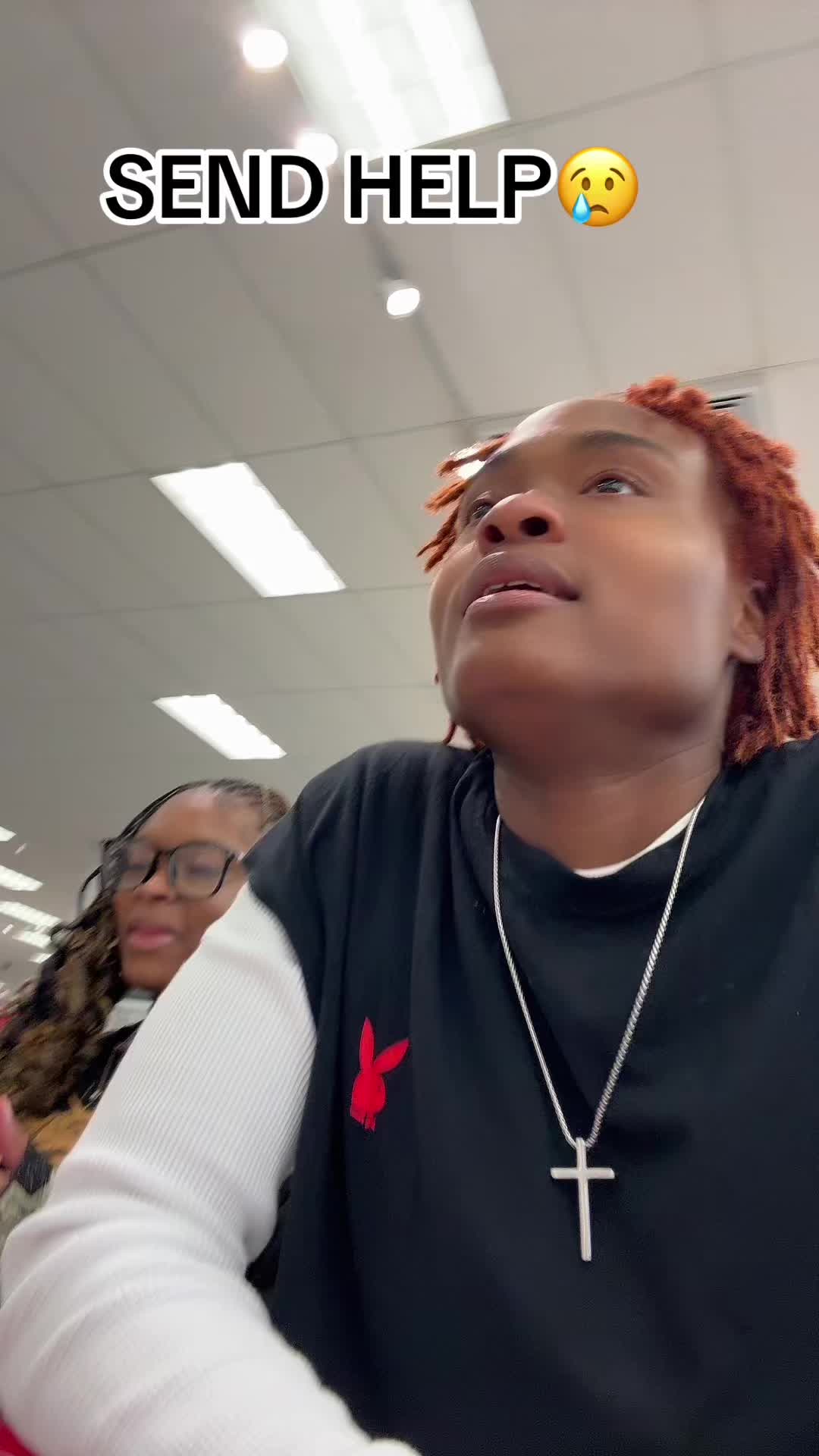 @wavycontent_