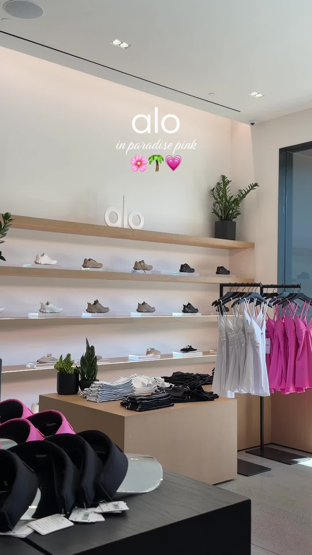 @Rhi🤍