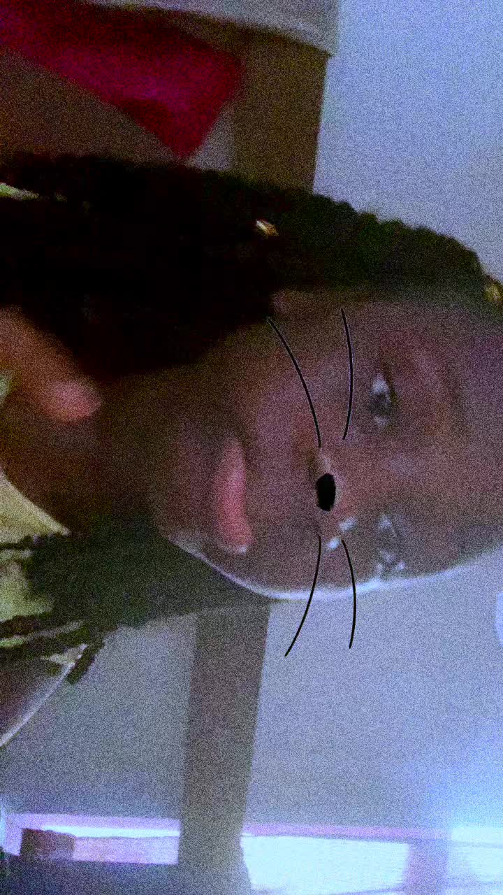 @’Qůėėņmårí🇱🇷👸🏾🤍‘