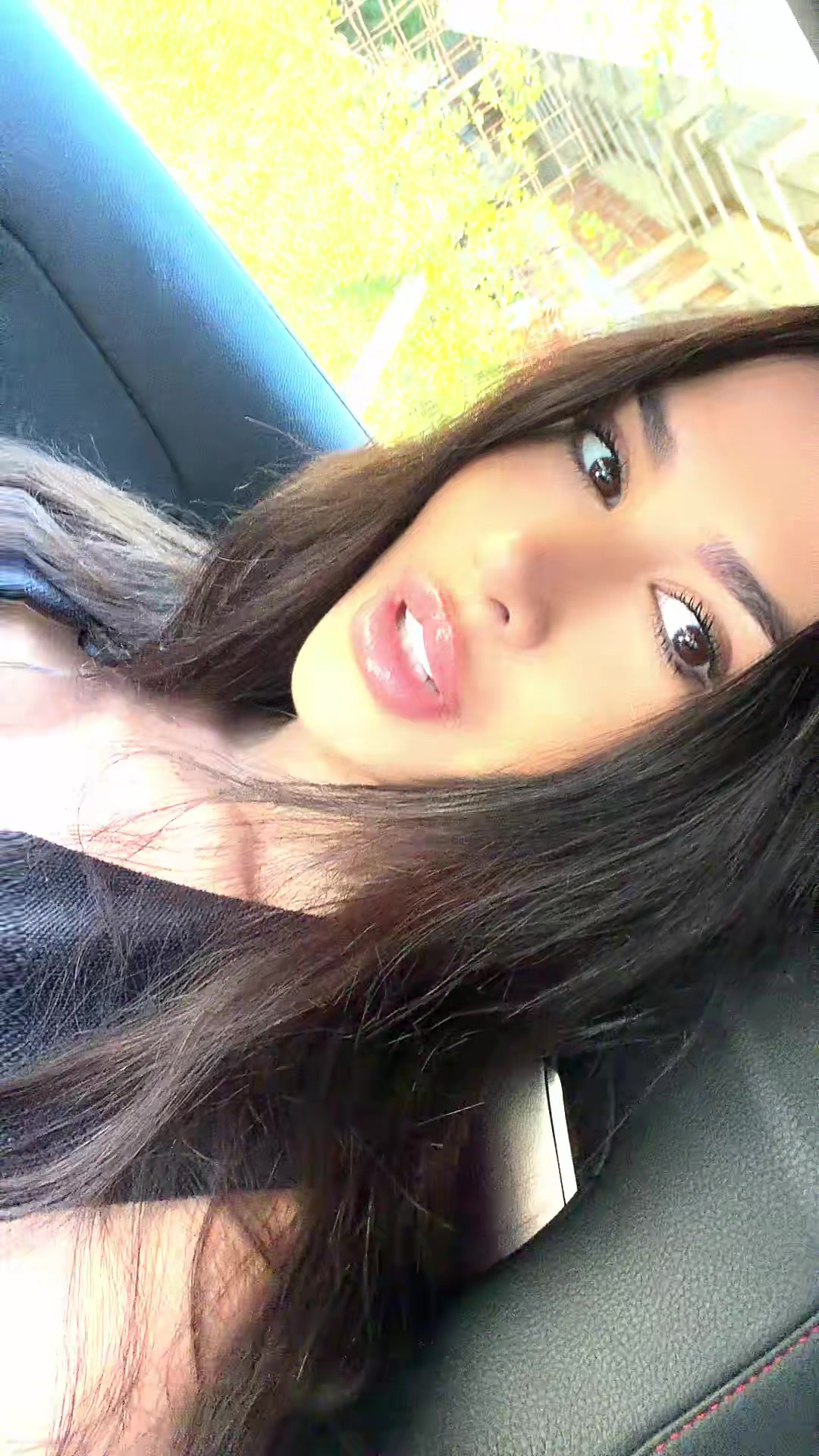 @elenadostic
