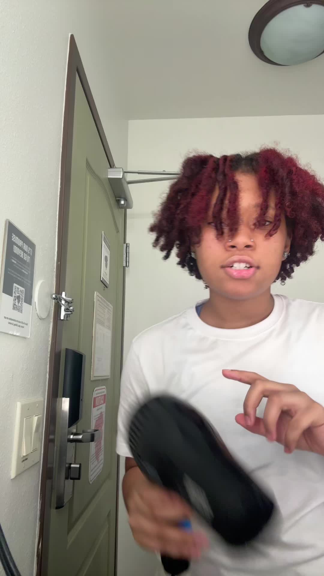 @Evil a$$ lightskin