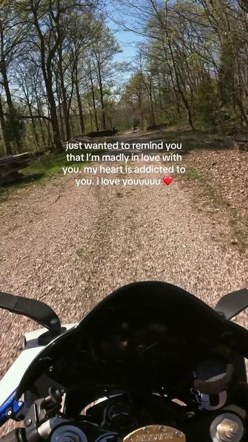 @syLLyMoto