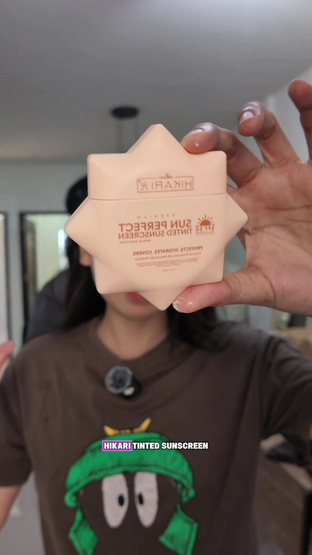 @Elay | The Skincare Junkie