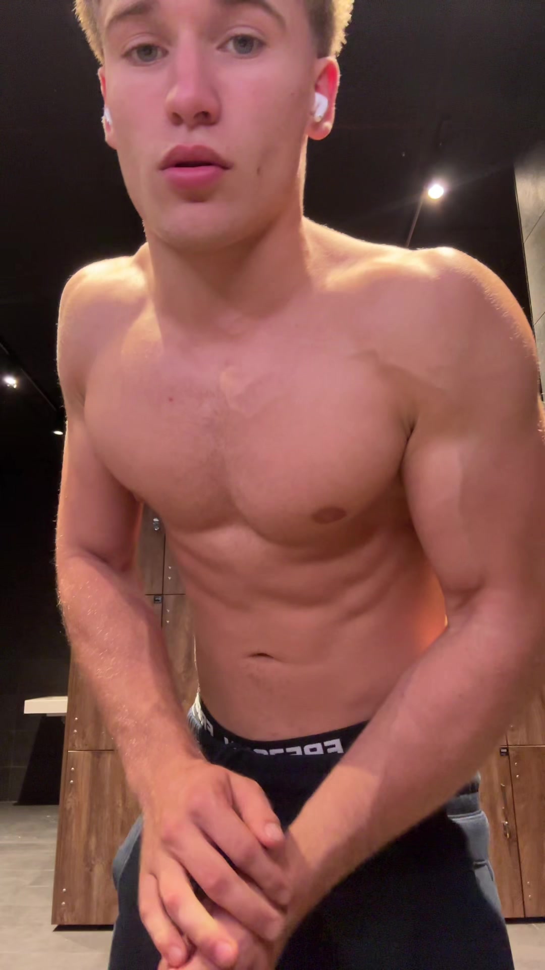 @Victor_m1lo