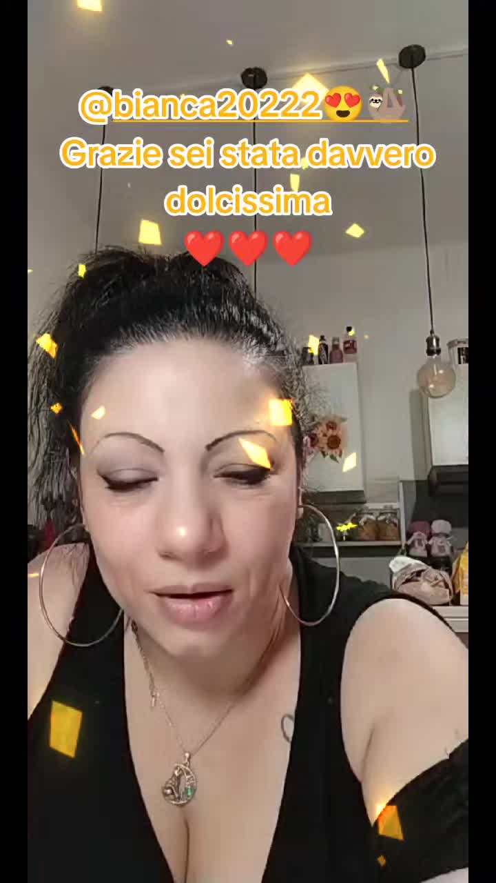 @Nenè🐦🔥🫰🏻👓🥥