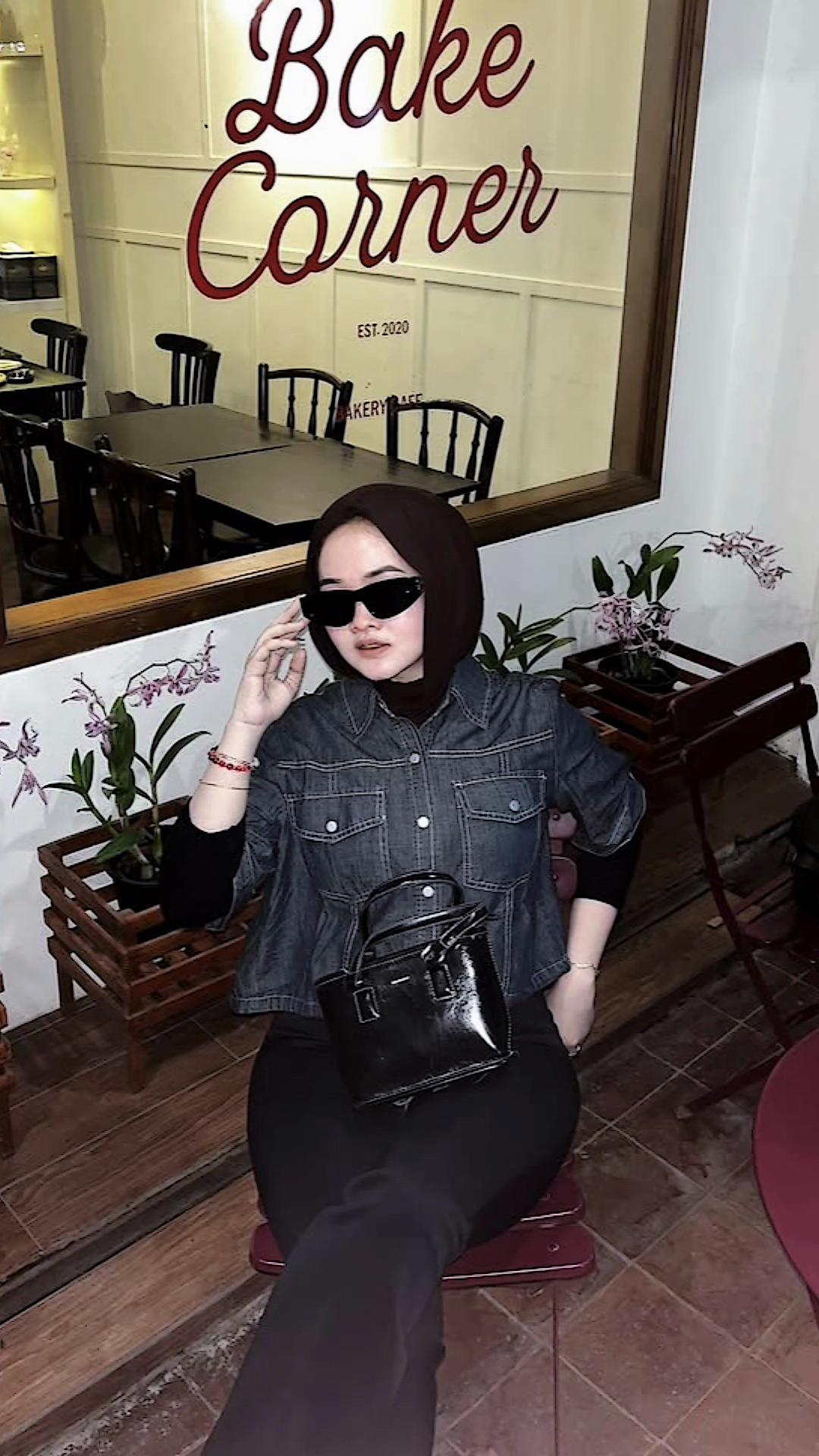 @anniputri5