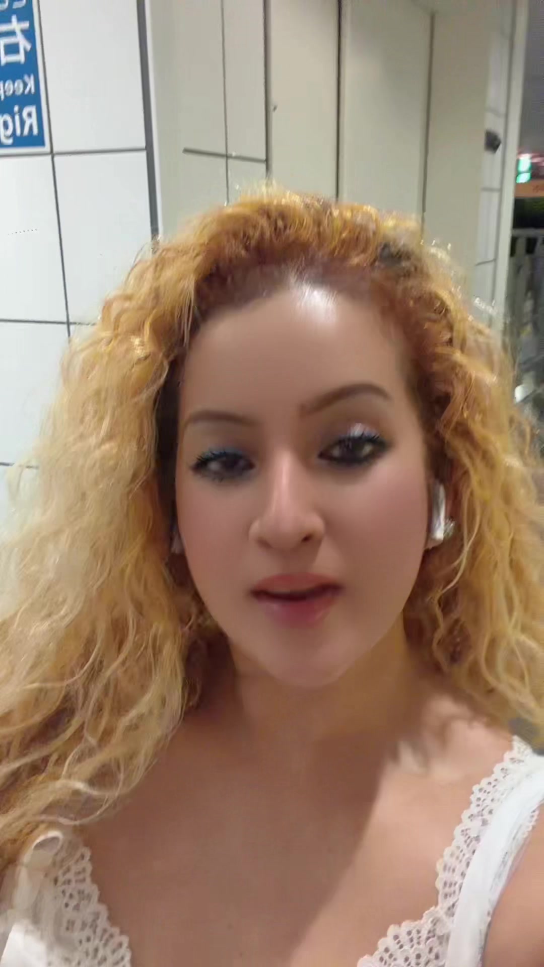 @Dee._.paa🍒