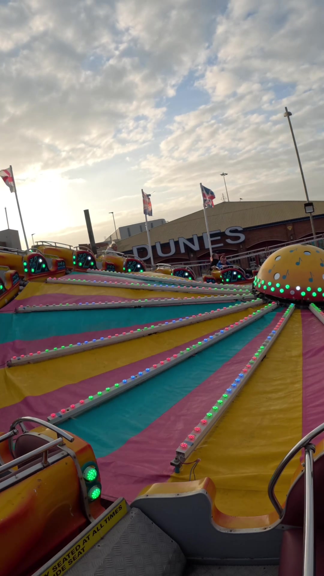 @funfairrides360