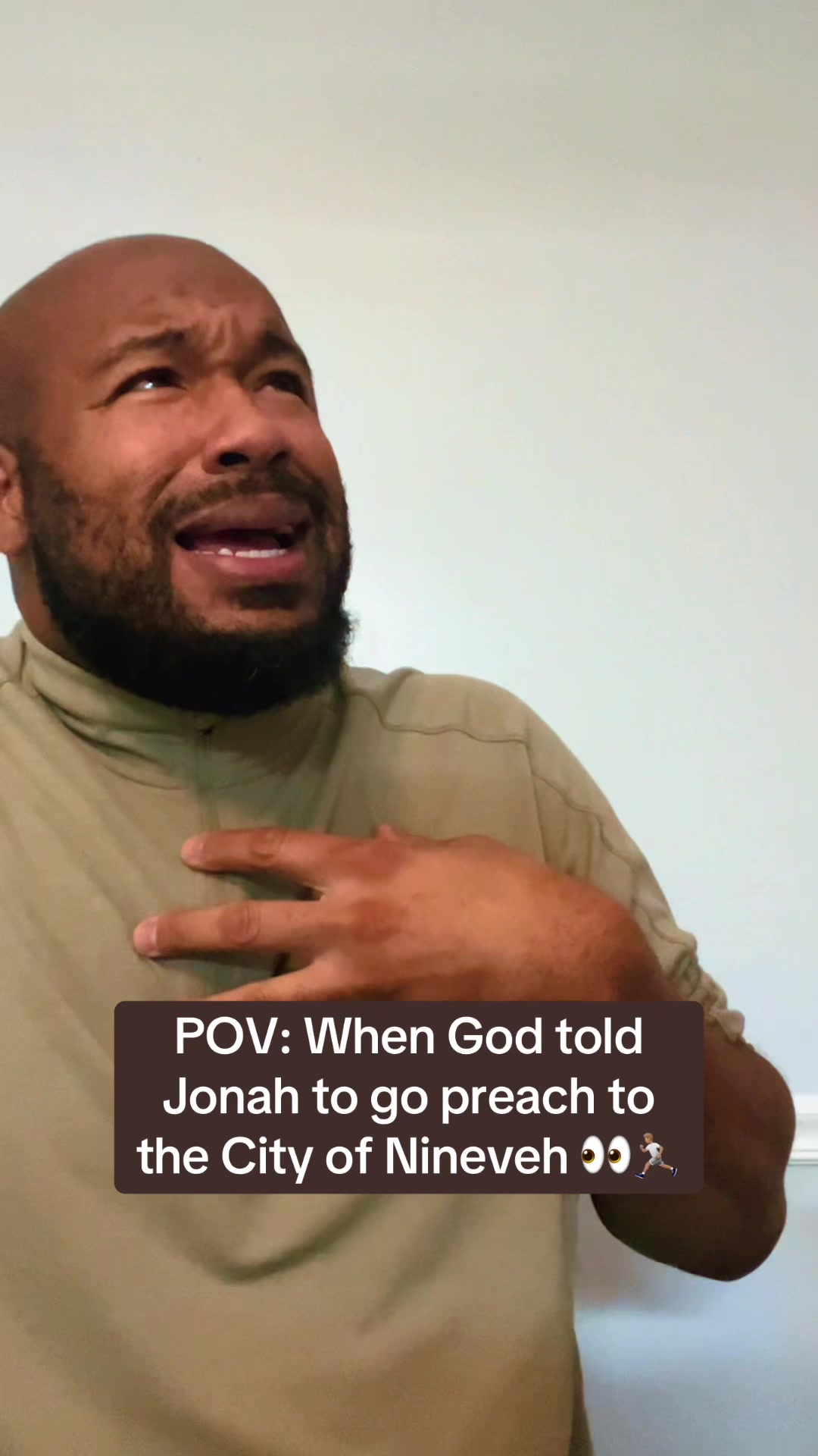 @Officially_JayHolly