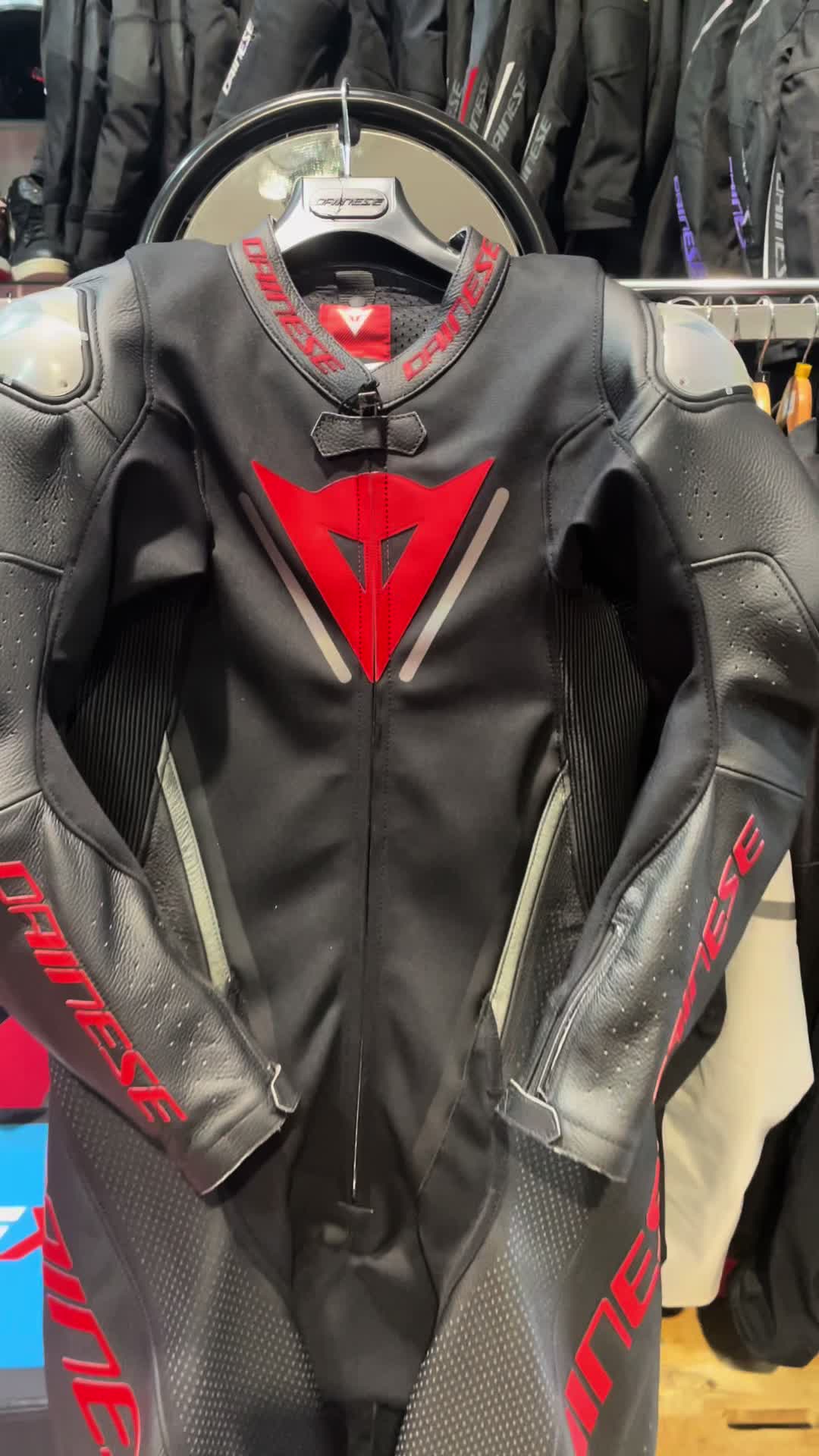 @Macchia Moto