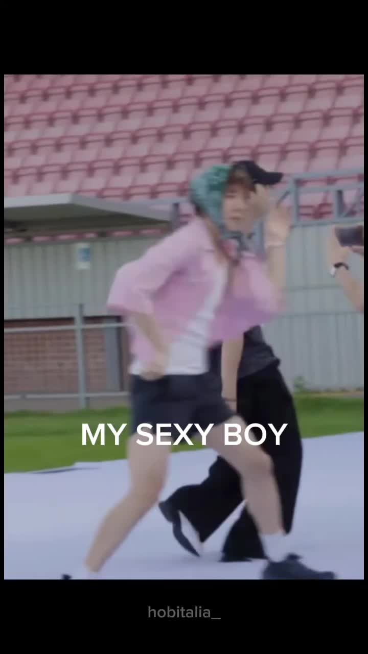 @BTS ITALY LOVE