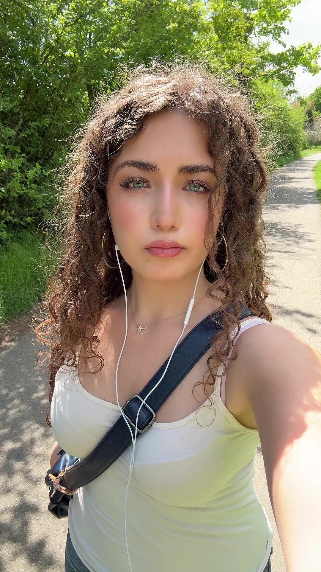 @loulisvidoes