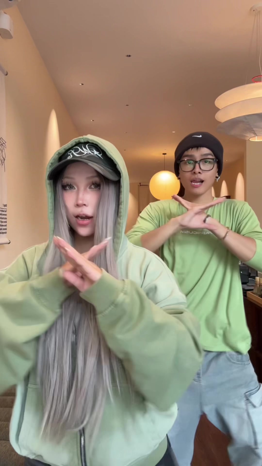 @Tuyết Ngân 🐯
