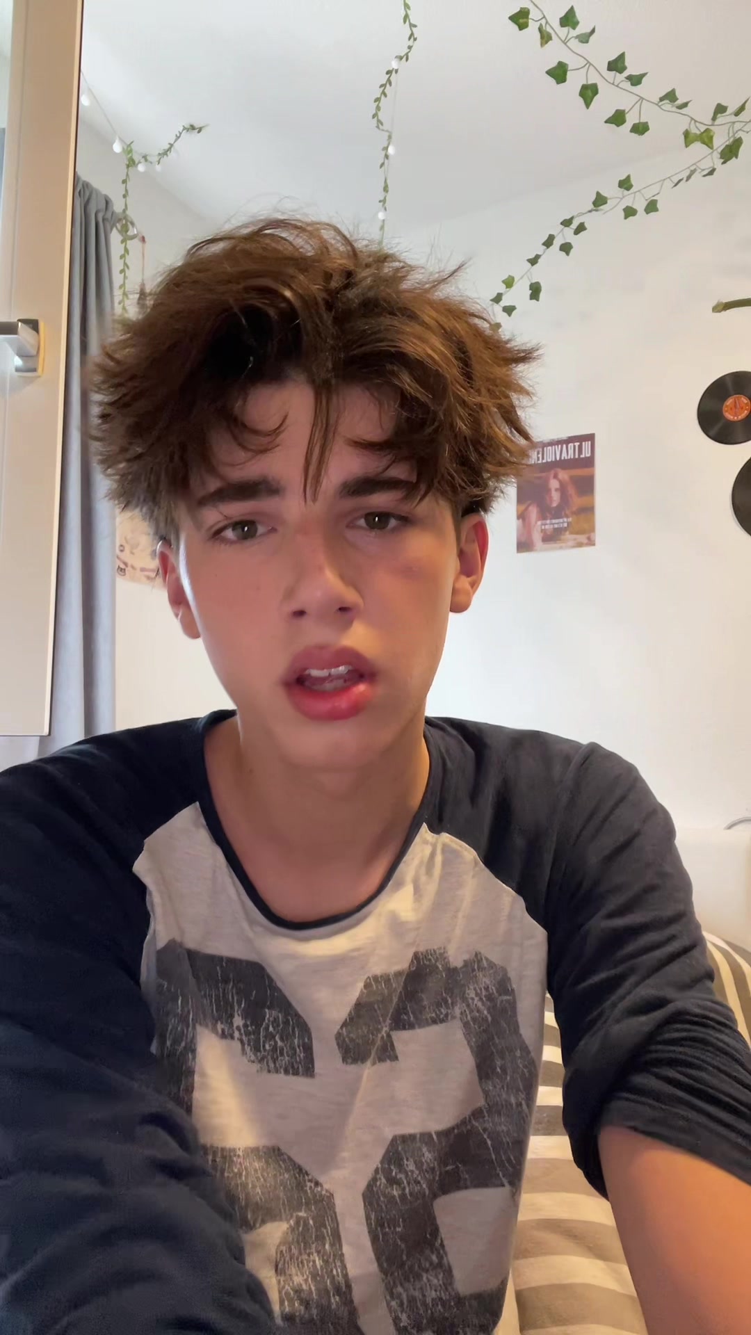 @trulydarren