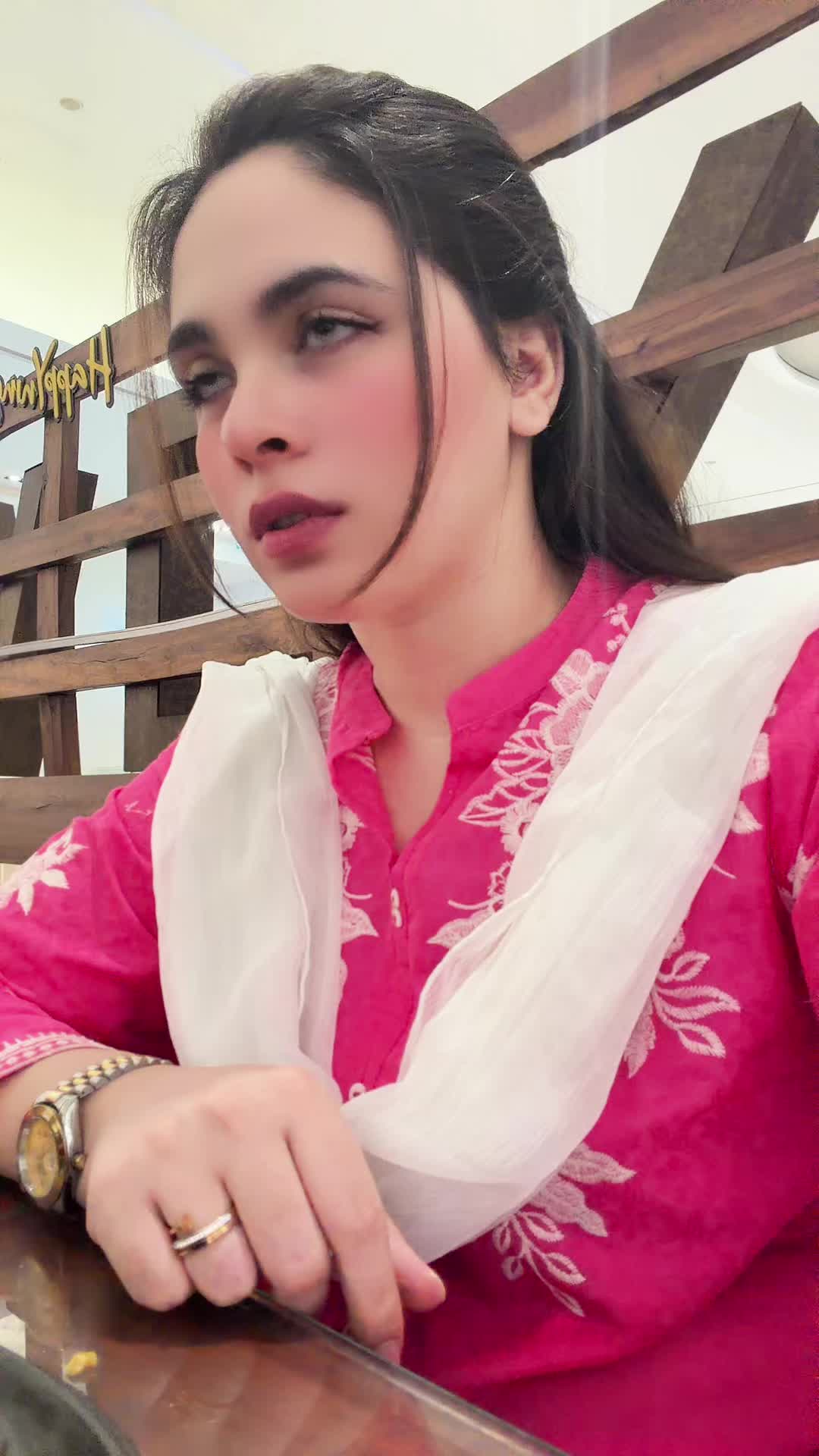 @Hooria Khan 🕊