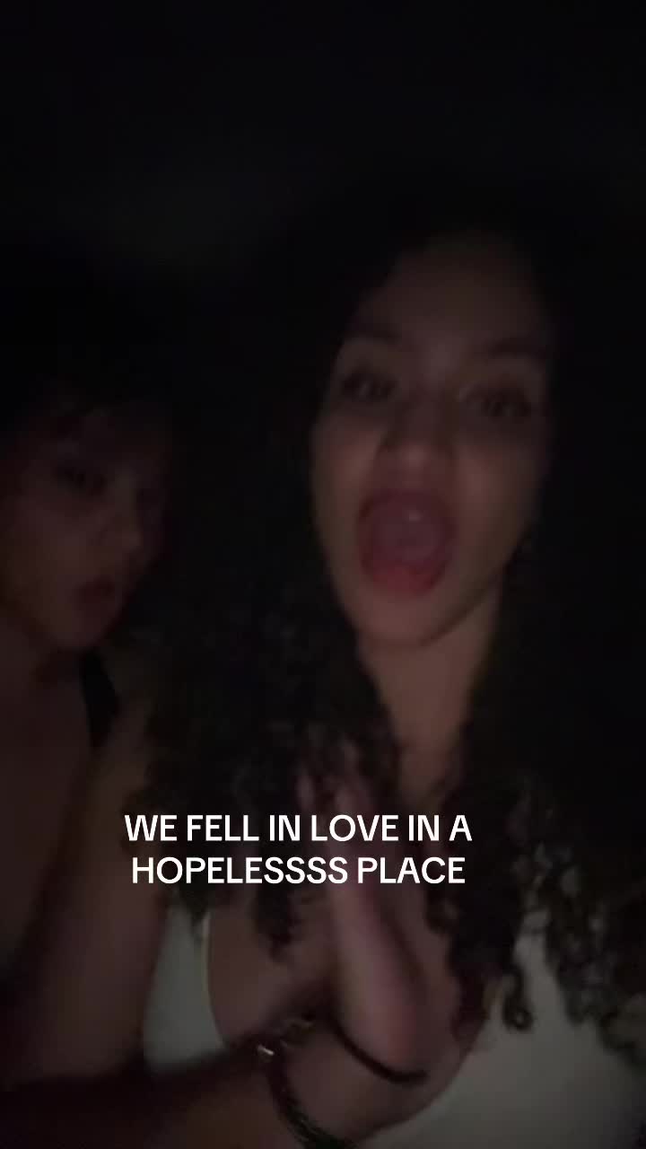 @Mia