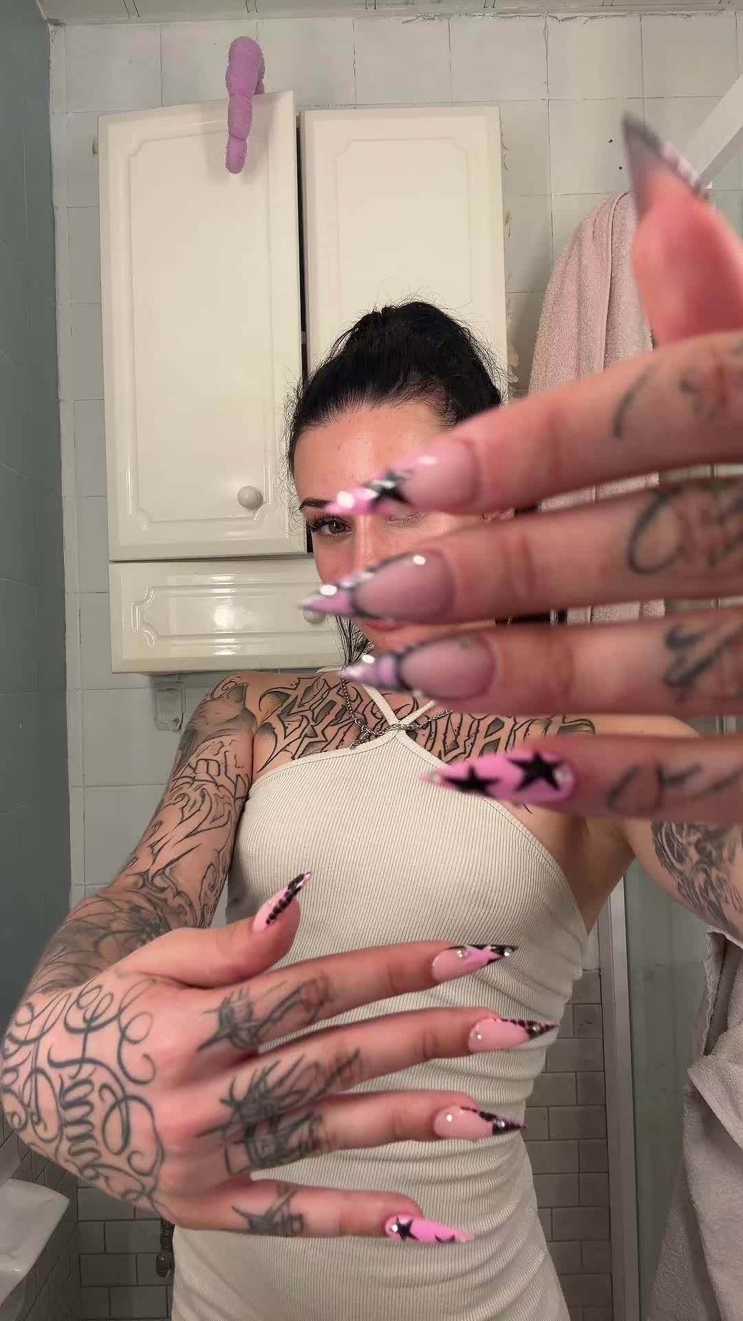 @itshelymami