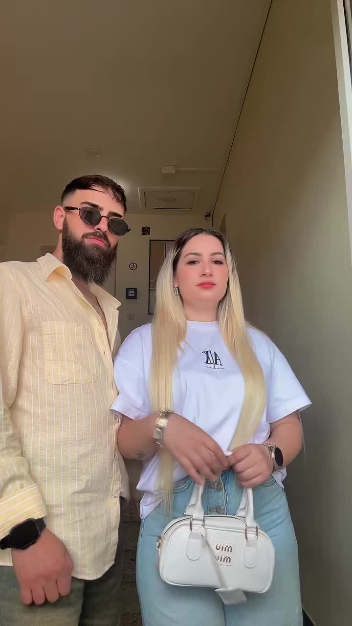 @yellow_barbiela_98