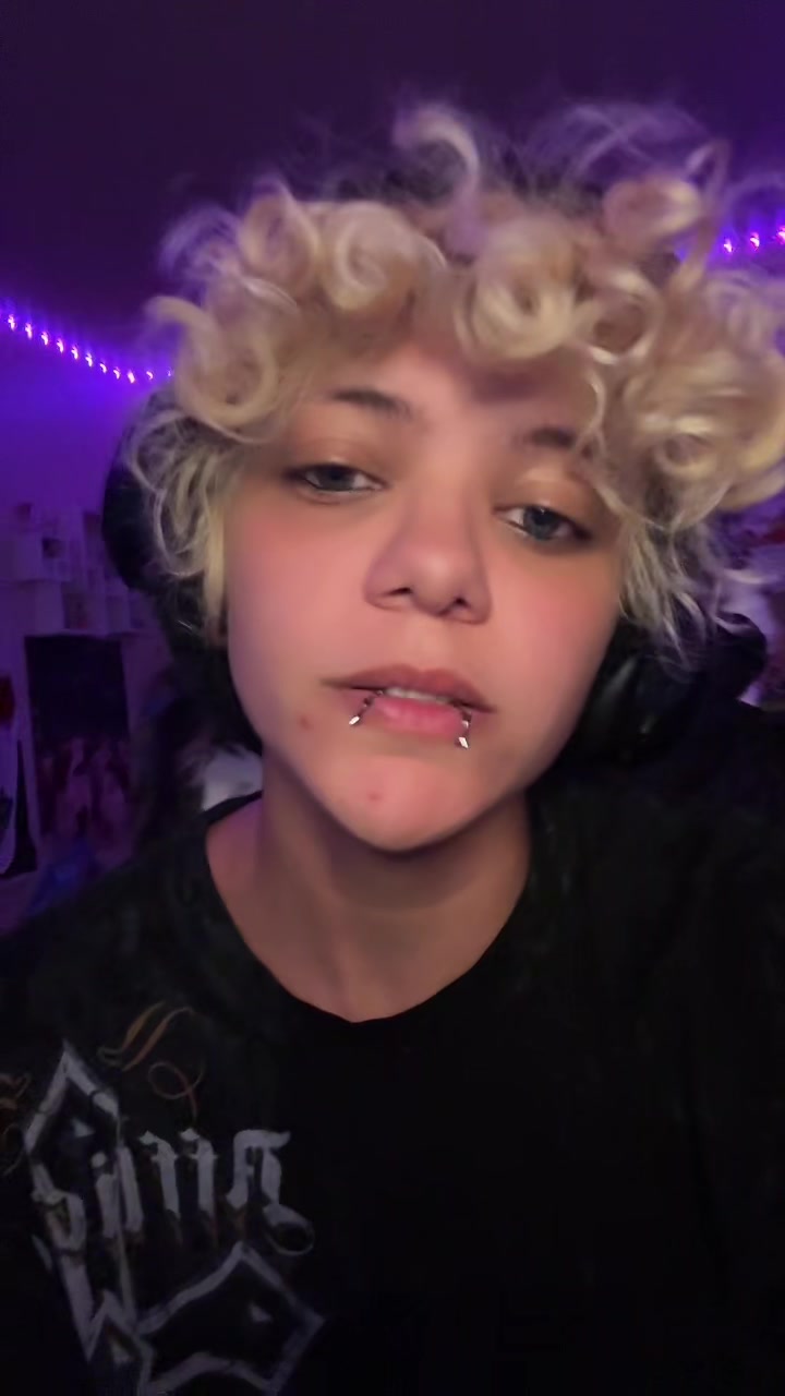 @HoneyHale